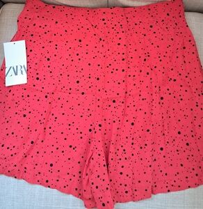 Zara Women's High Waist Red and Black Polka Dot Shorts